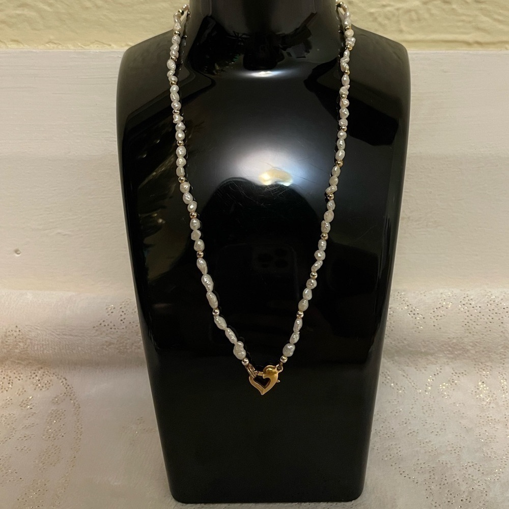 GENUINE fresh water pearl necklace with ghw